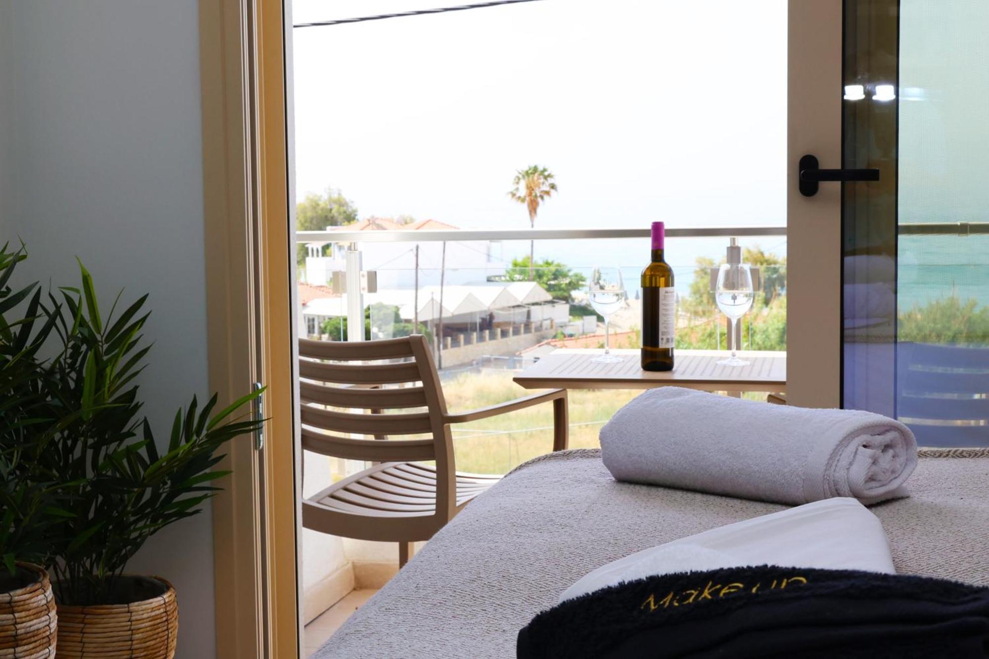 Ocean View Studios And Luxury Rooms Plomari エクステリア 写真